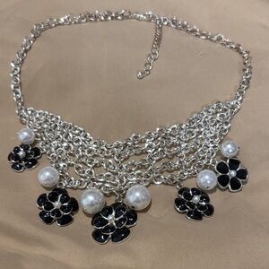 Chic Silver and Black Floral Necklace